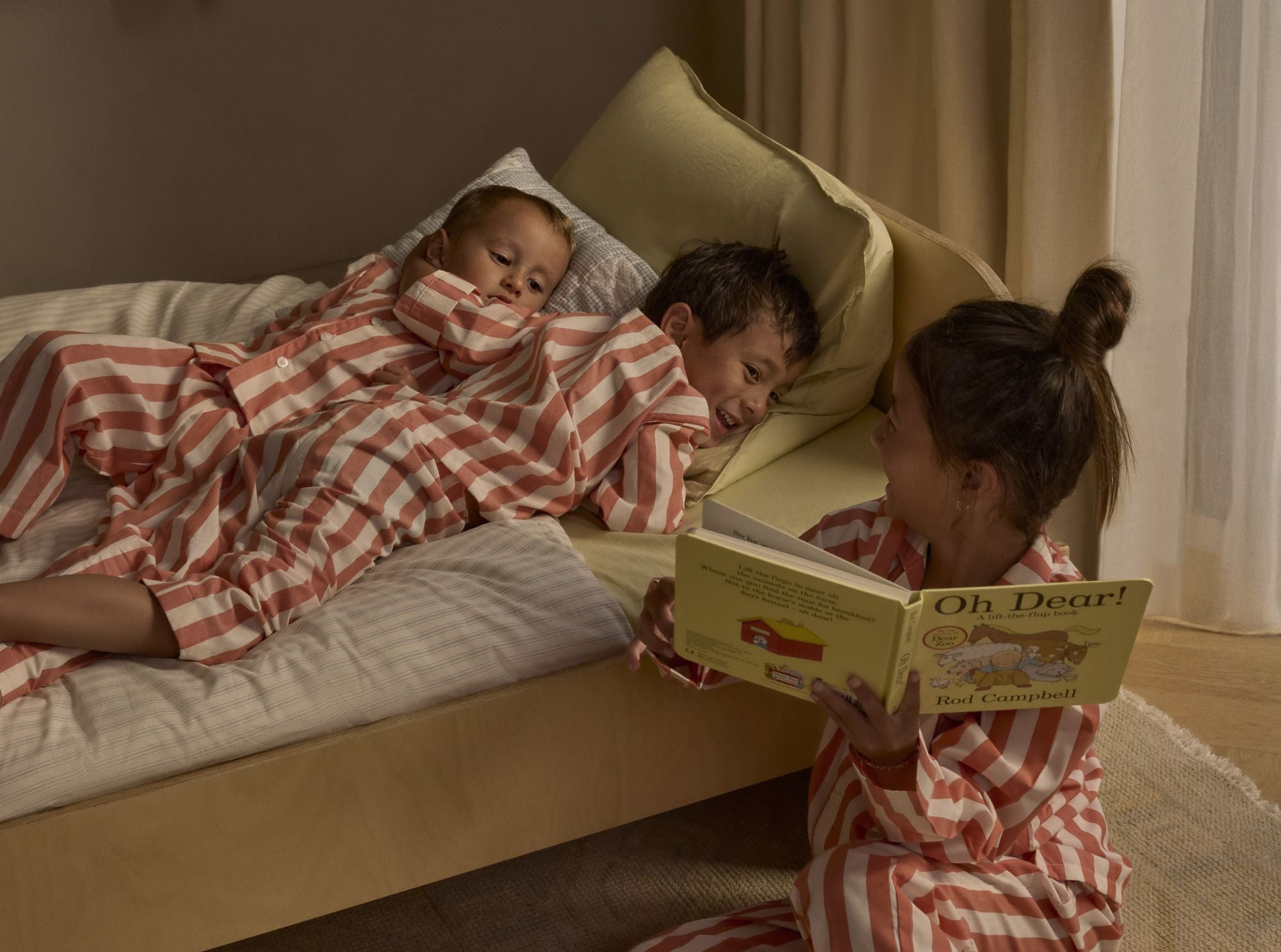 Mom and kids in a bedtime routine, how to improve kids sleep, natural sleep aid for kids