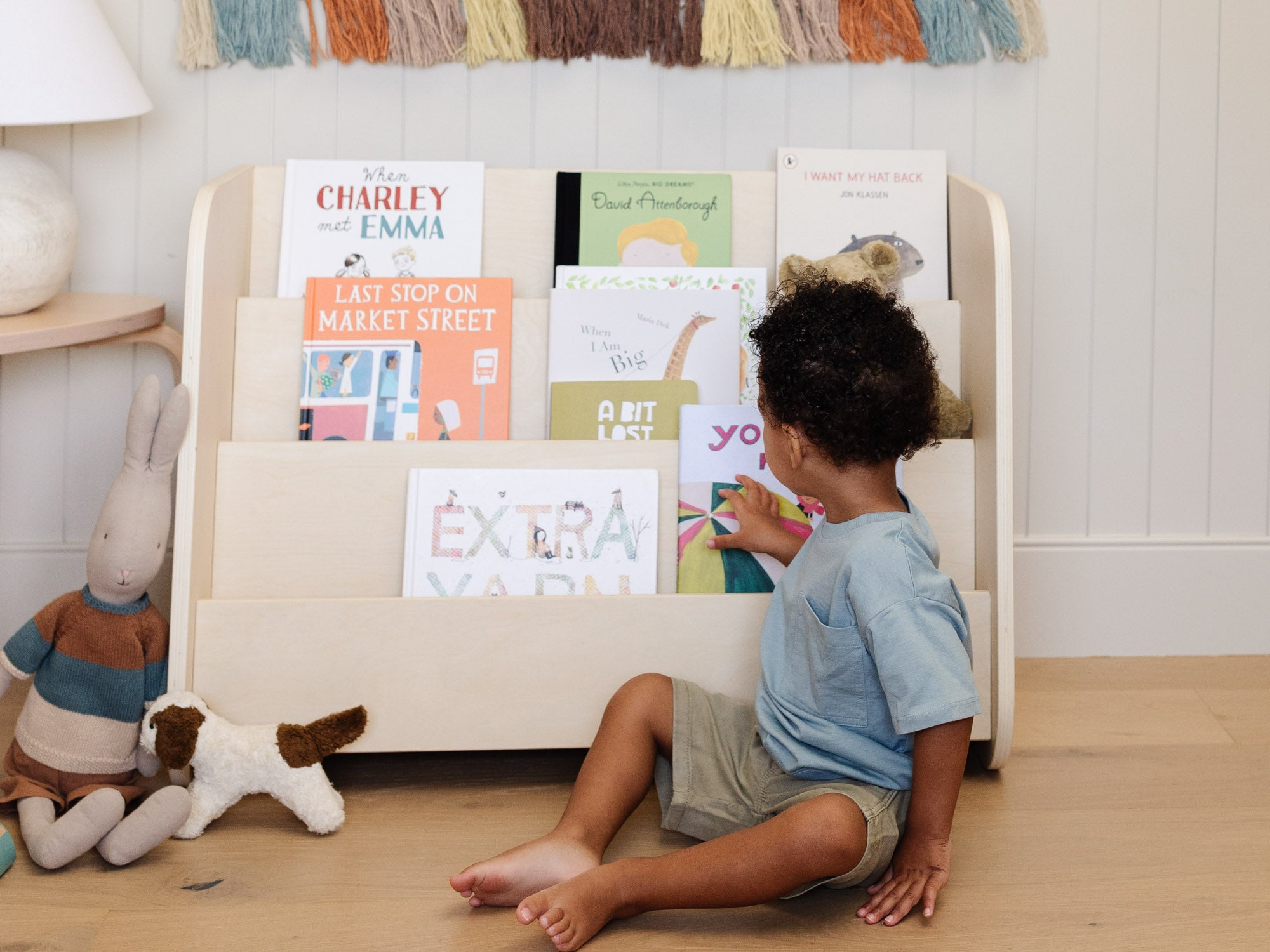 kids bookshelf, Montessori furniture, Montessori bookshelf, front facing bookshelf, best Montessori bookshelf
