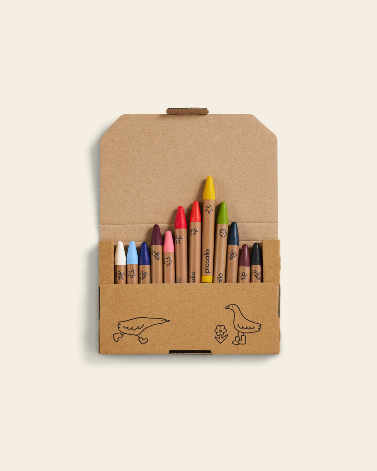 Piccalio Beeswax Crayons Classic made of natural beeswax. The nontoxic crayons come in 12 colors and are ideal for children 3+