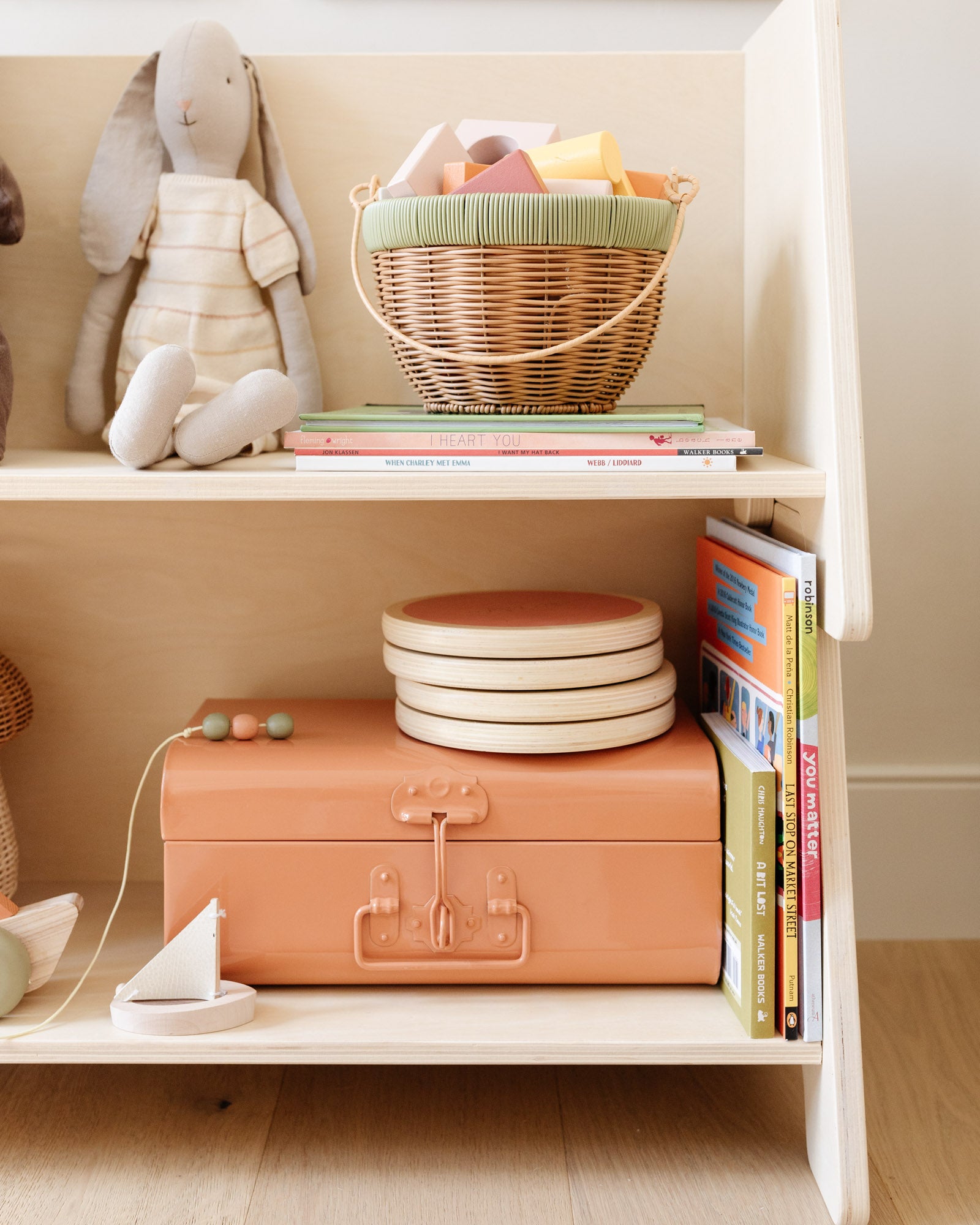 wooden kids bookshelf