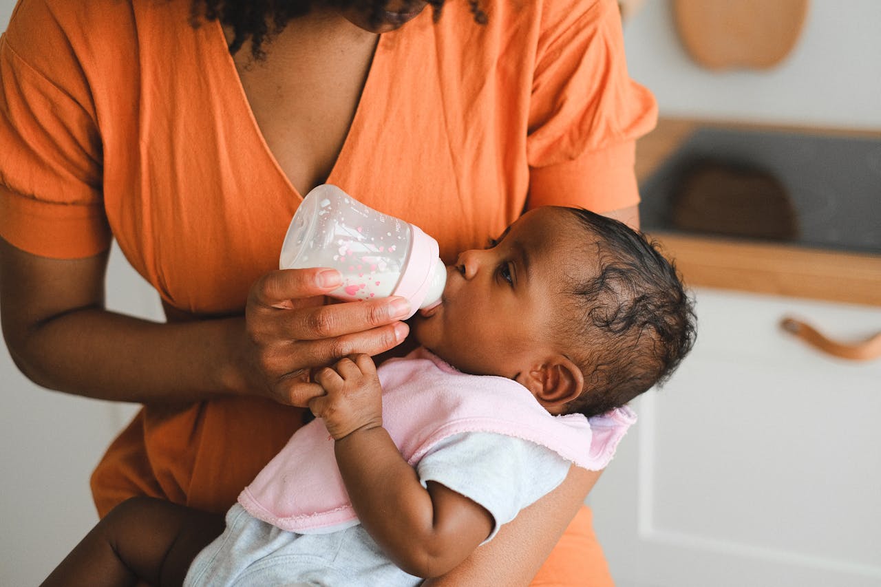 Top 9 Baby Bibs to Help You Say Goodbye to Messy Meals