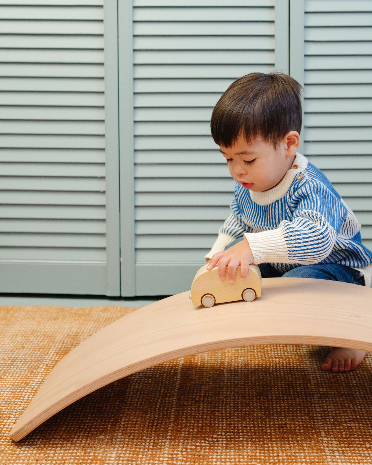 The Foldable Helper Tower and Surfing Set