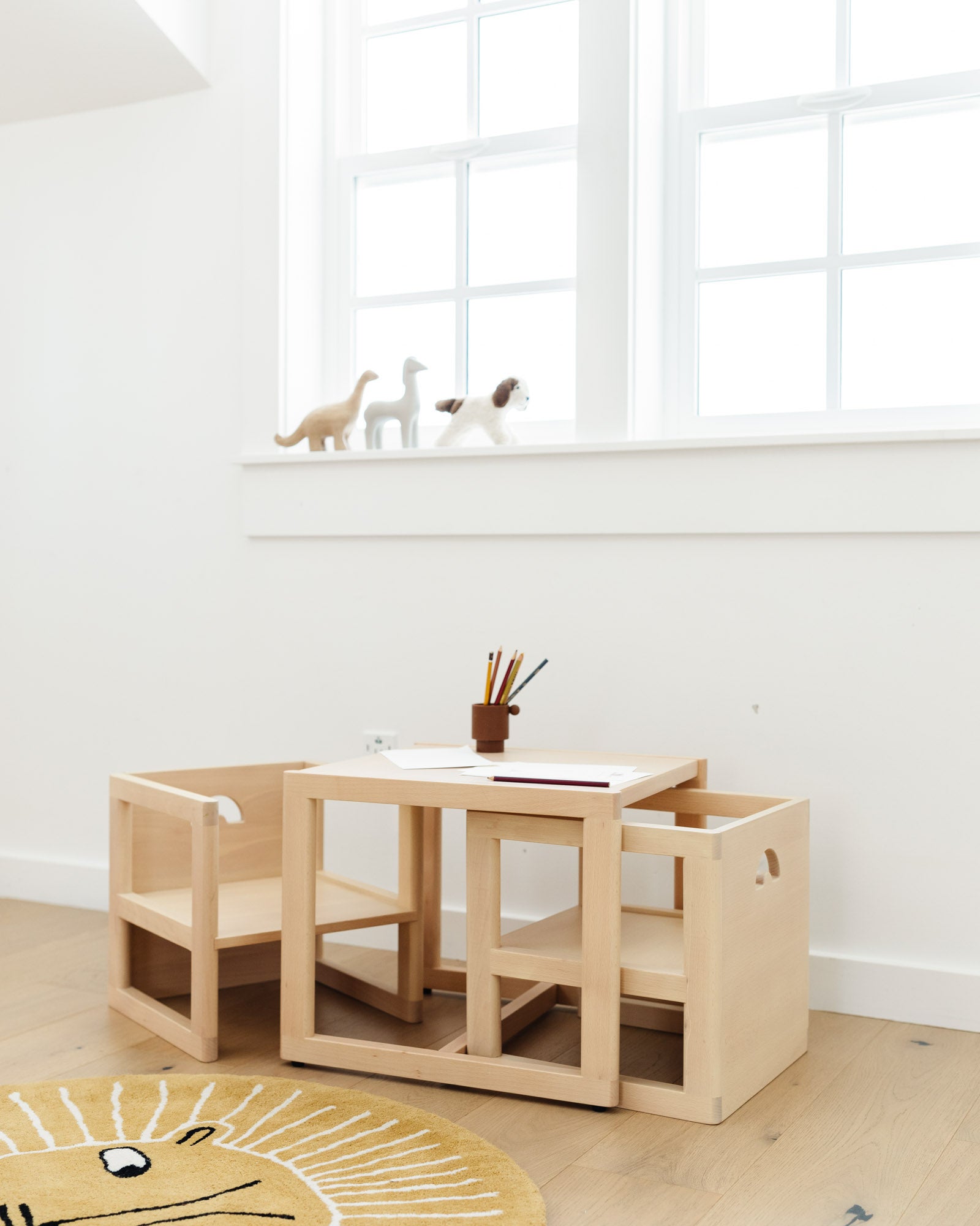 Chaise basse Montessori – Art-Montessori-Canusmex